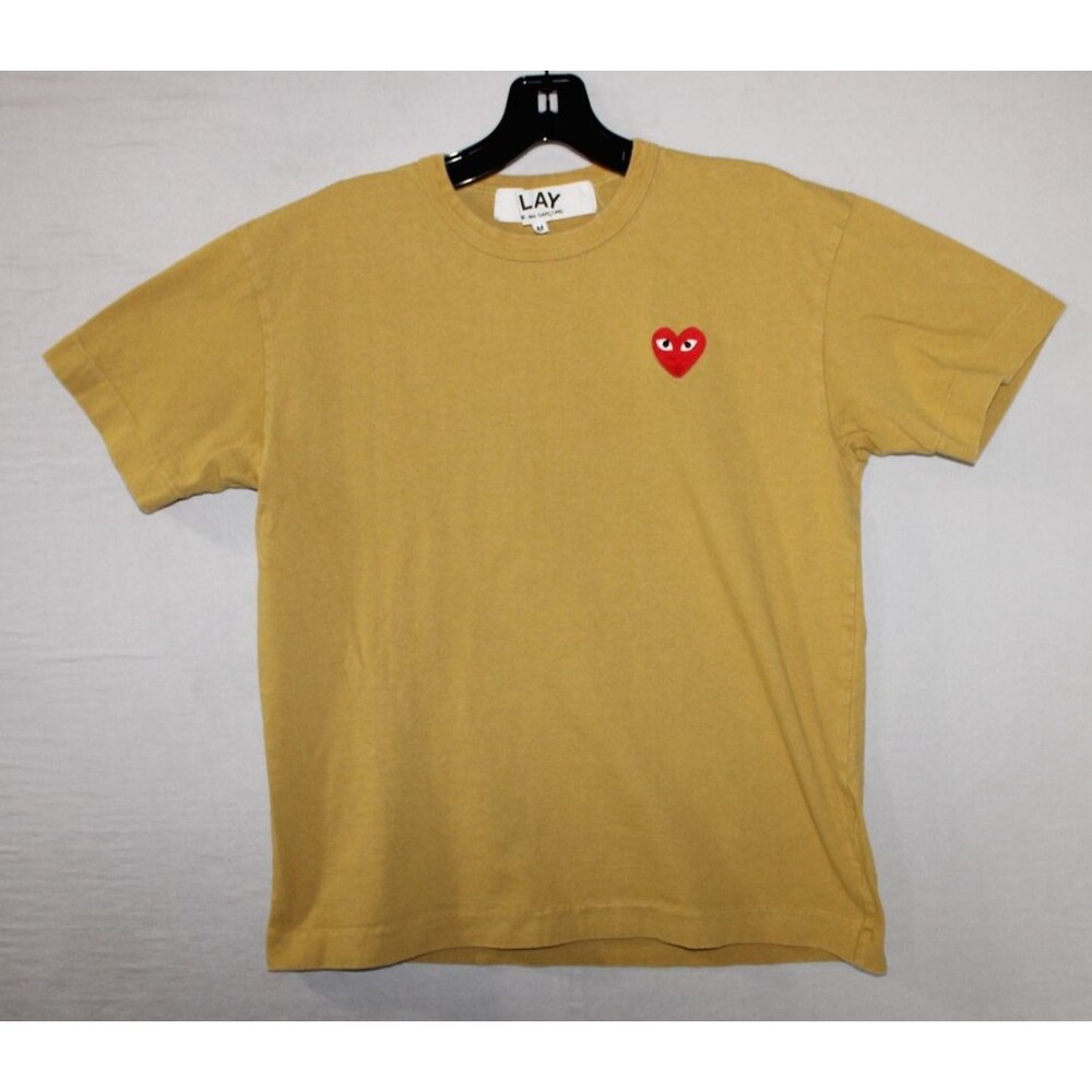 Men’s Comme Des Garçons PLAY T Shirt Gold Heart Logo White Size Medium Mustard